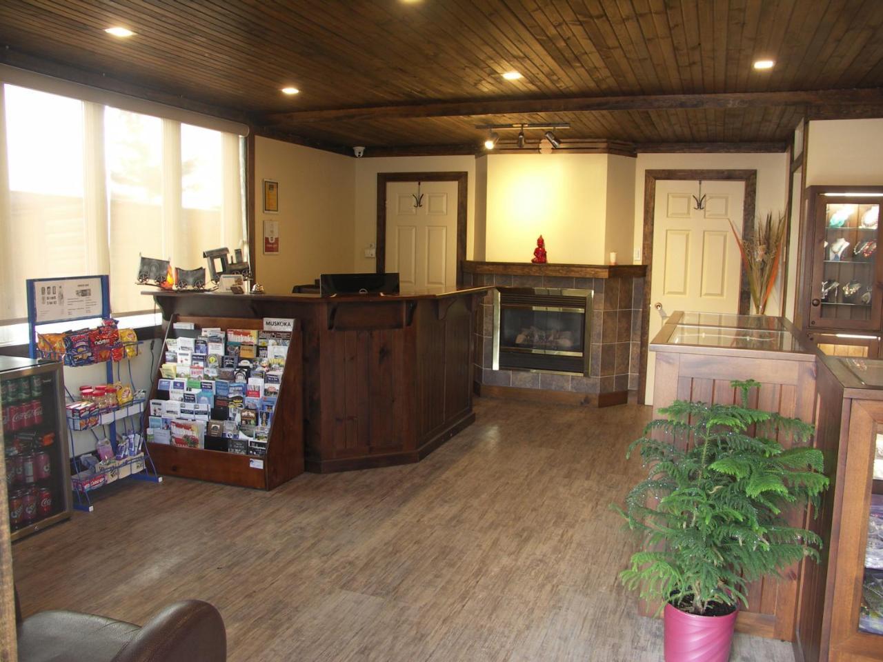 Rainbow Inn Huntsville Extérieur photo