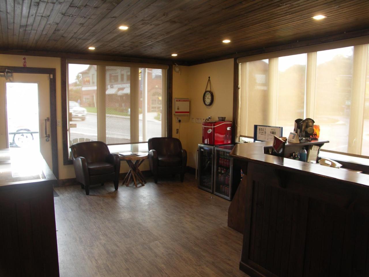 Rainbow Inn Huntsville Extérieur photo